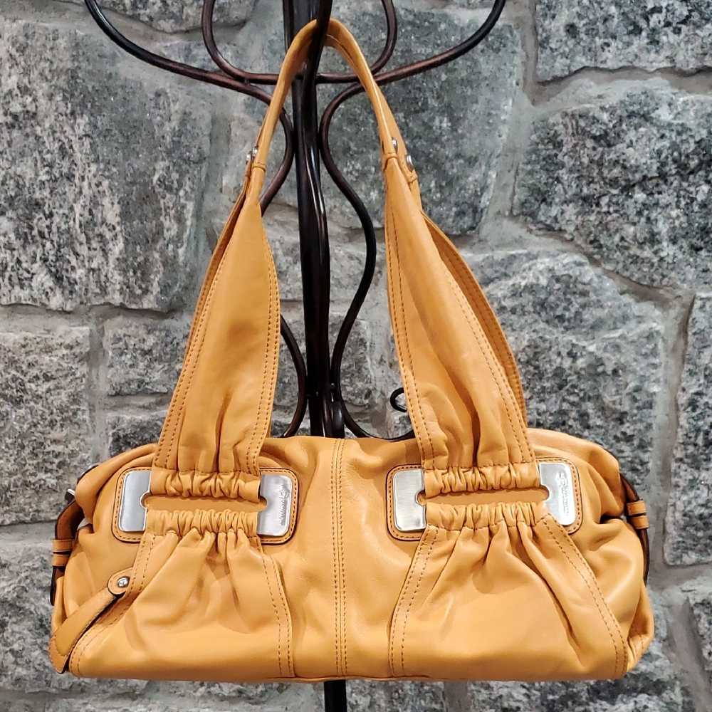 B.Makowsky, Genuen Leather Chic Shoulder Bag.